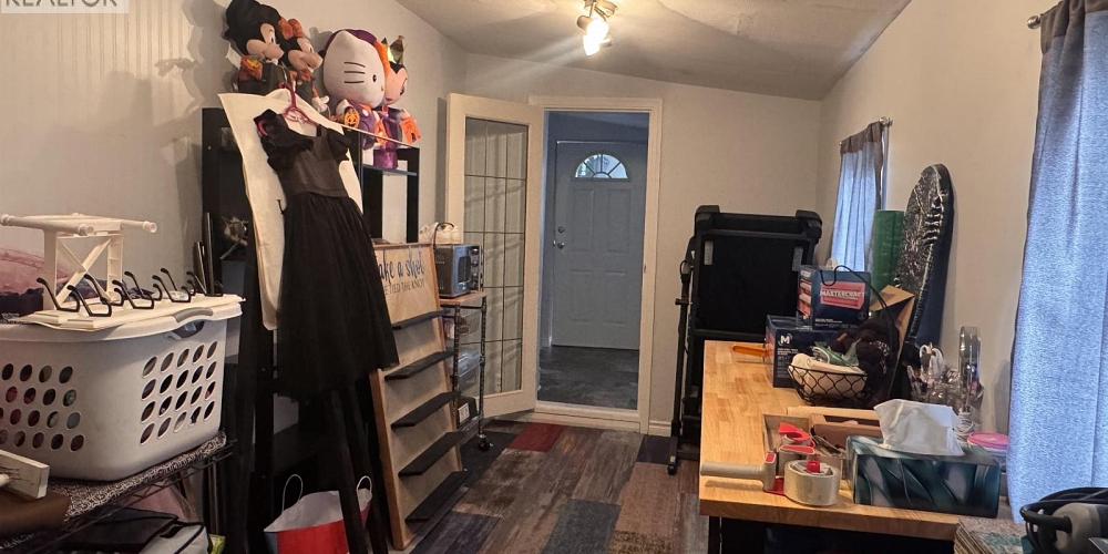 1 3889 MULLER AVENUE Terrace Photo 19 1 3889 MULLER AVENUE Terrace Photo 19